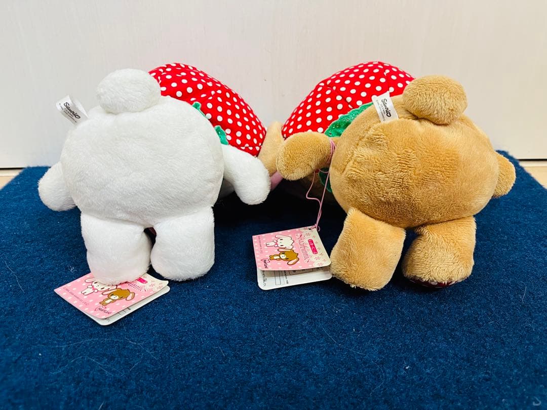 シュガーバニーズ　ストロベリー　しろうさ　くろうさ　ぬいぐるみ
