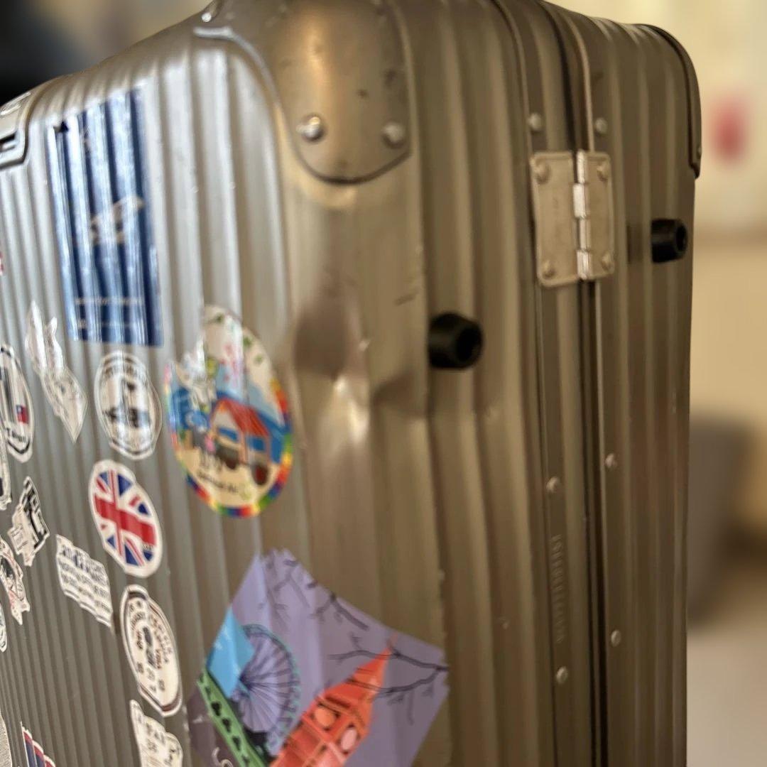 RIMOWAトパーズ チタニウム 104L リモワ トパーズチタニウム スーツ