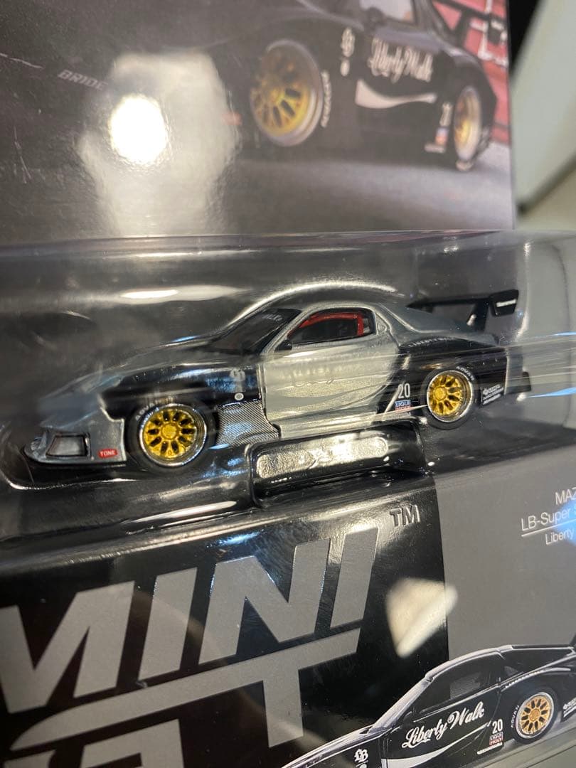 MINI GT MAZDA RX-7 LB Silhouette チェイス