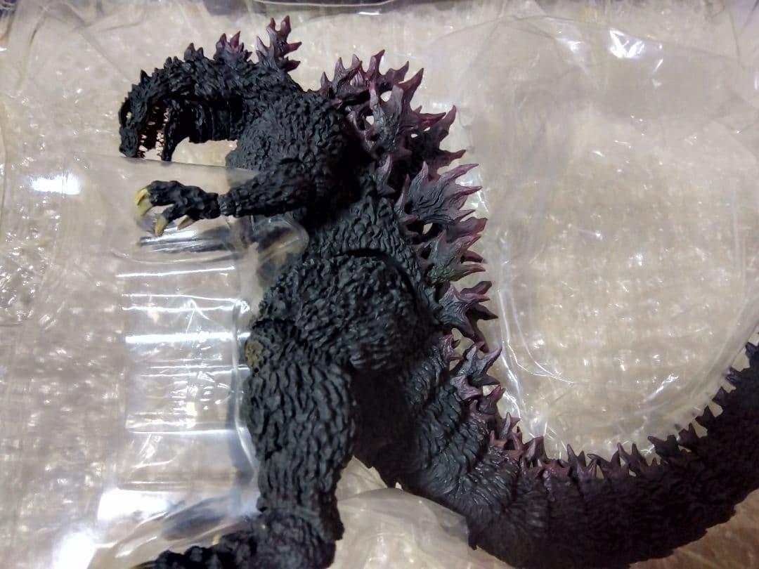 S.H.MonsterArts ゴジラ2000ミレニアム　開封品