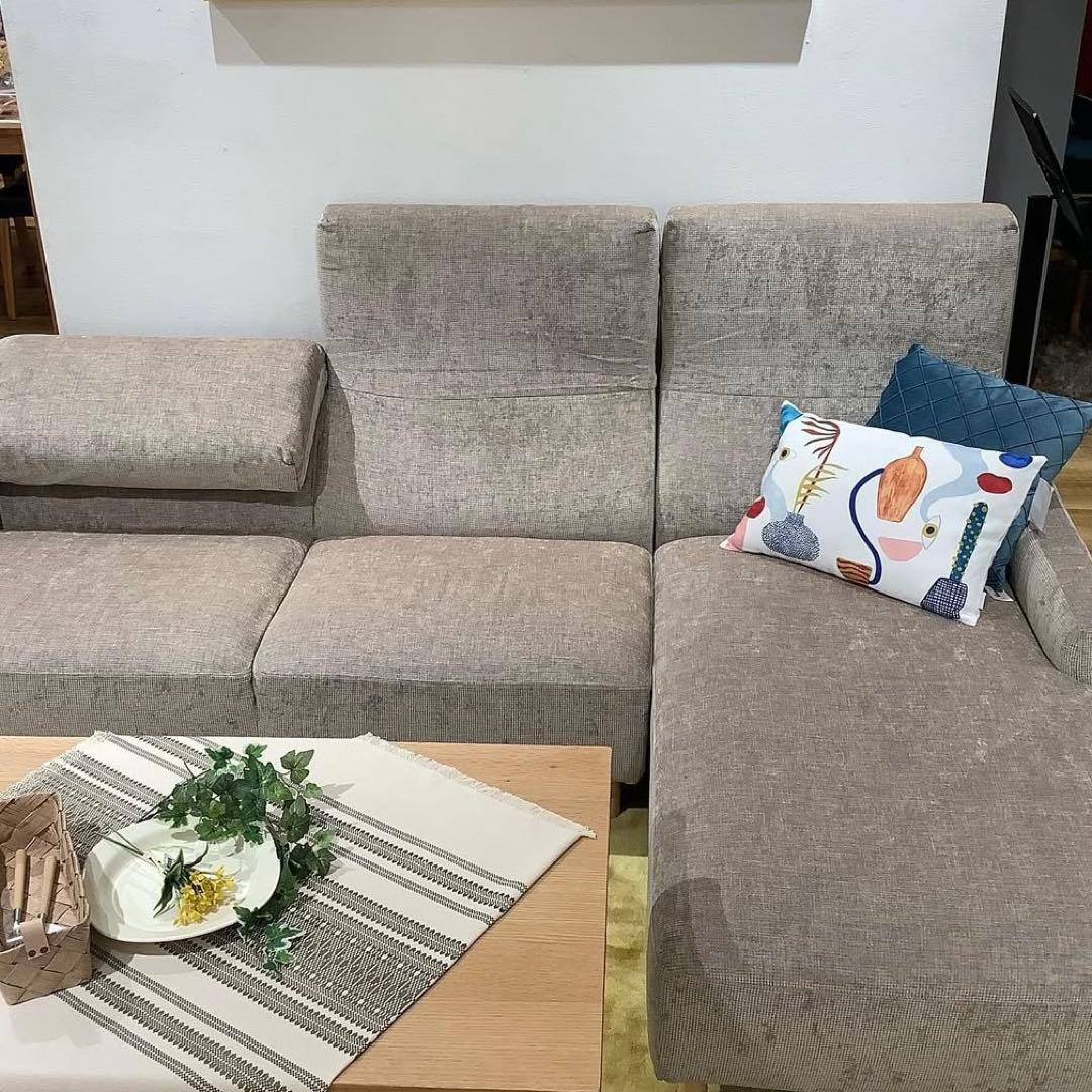 LIVING HOUSE ベージュグレーL字型ソファ （付け替足8本付）