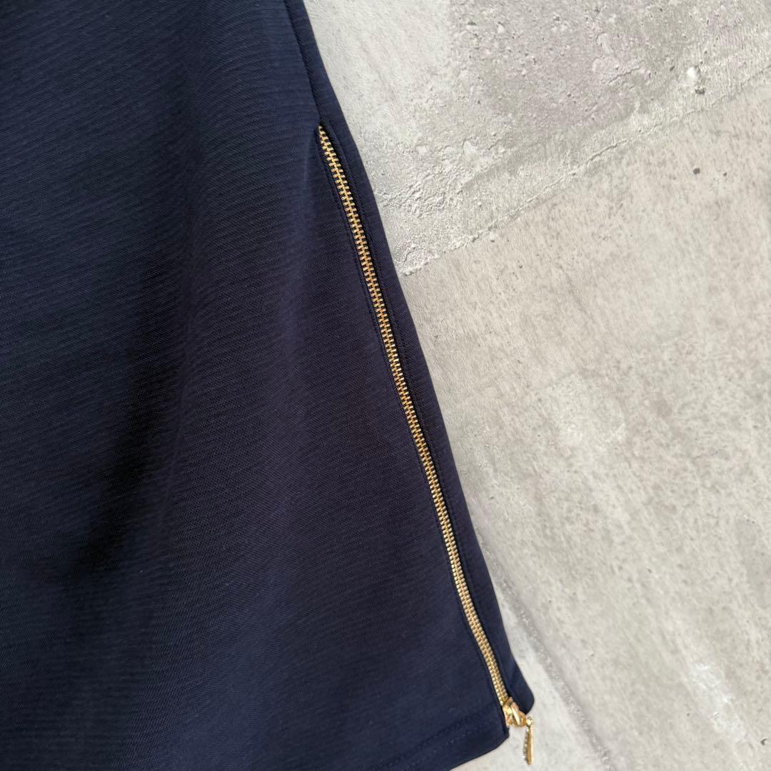 Veautt ヴュート 【XS】 オフショルダー　タイトドレス　ネイビー