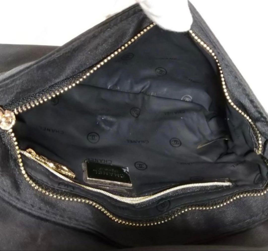 CHANEL ノベルティ ショルダーバッグ チェーンポーチ