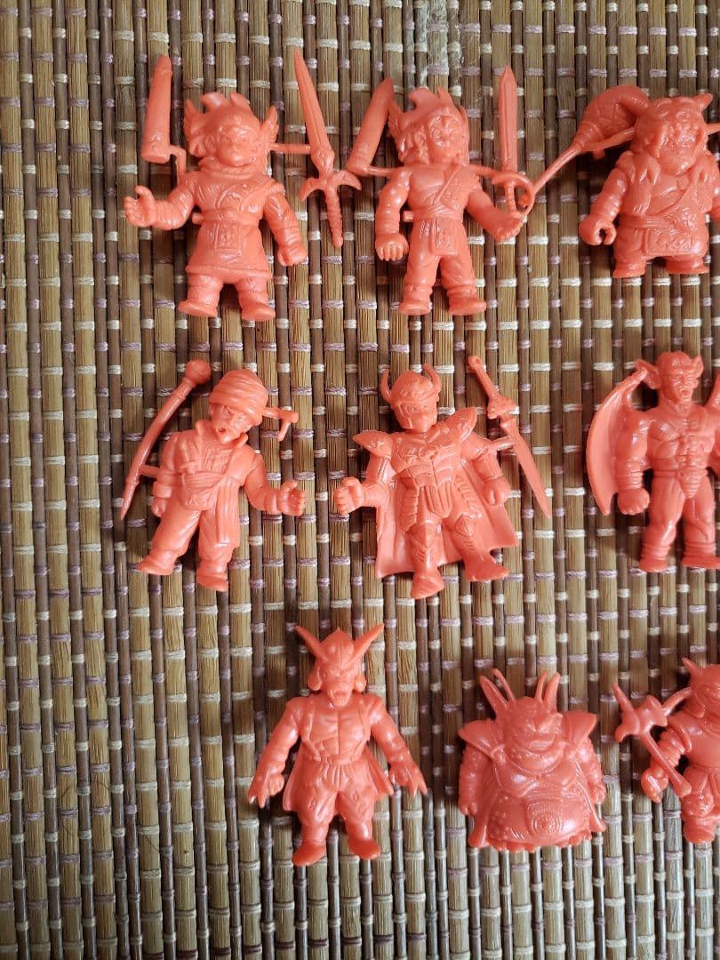 ドラゴンクエスト消しゴムアベル伝説パート1橙　新品未切り　ファミコン　キン消し