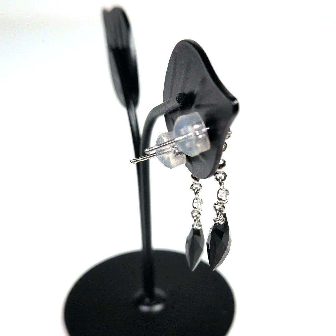 k14wgオニキスピアスホワイト 揺れるピアス k14ホワイト 自分へのご褒美！