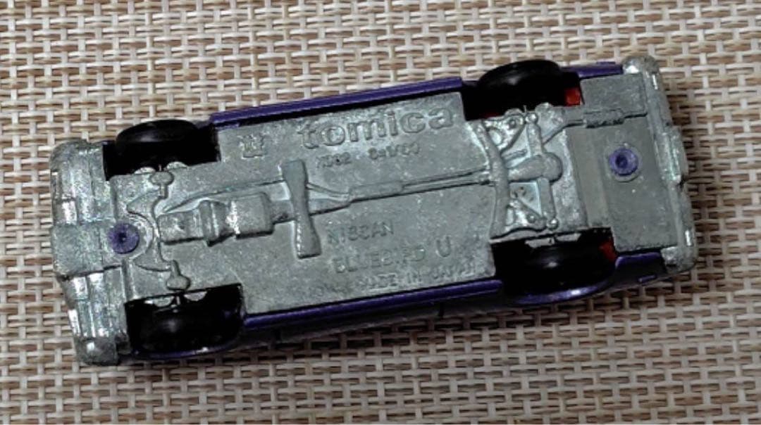 トミカ黒箱62-1 日産ブルーバードU1800SSS-E スタントセット単品