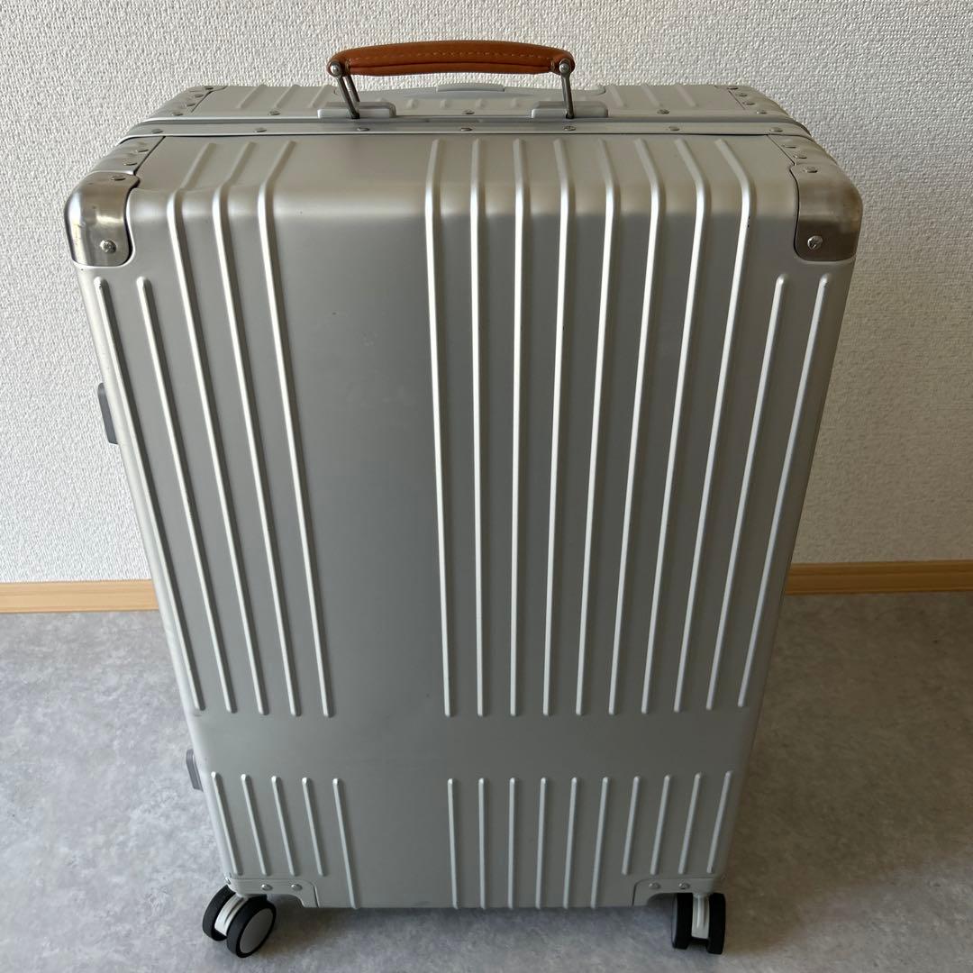 イノベーター アルミ スーツケース Sterling Silver 70Lバッグ