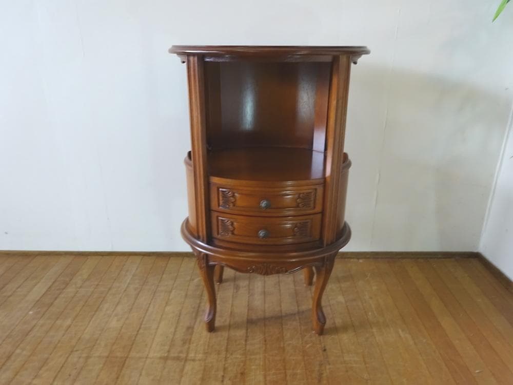 ともこ様専用 イタリア家具 キャビネット 電話台 花台 ヨーロピアン 猫