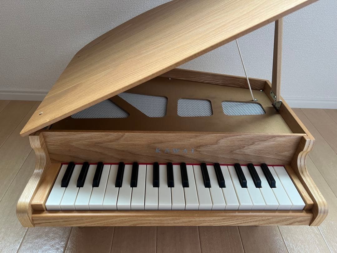 カワイ　グランドピアノ　ミニ　ナチュラル
