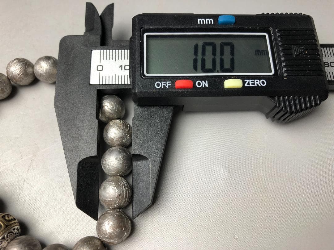 隕石 鉄隕石 アルタイ隕石 ムオニオナルスタ隕石 ブレスレット 重さ77g