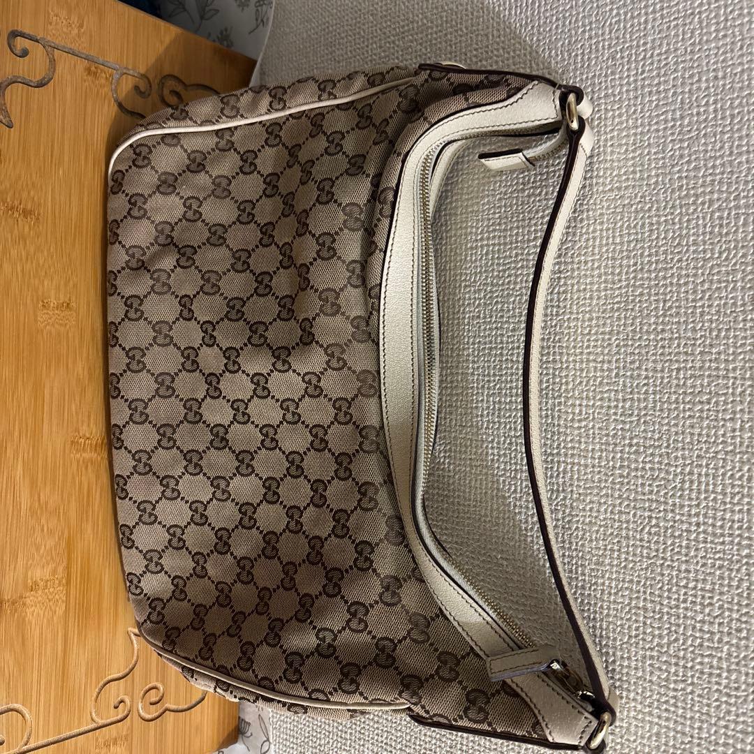 P*e様 Gucci ショルダーバッグ ベージュとブラウン