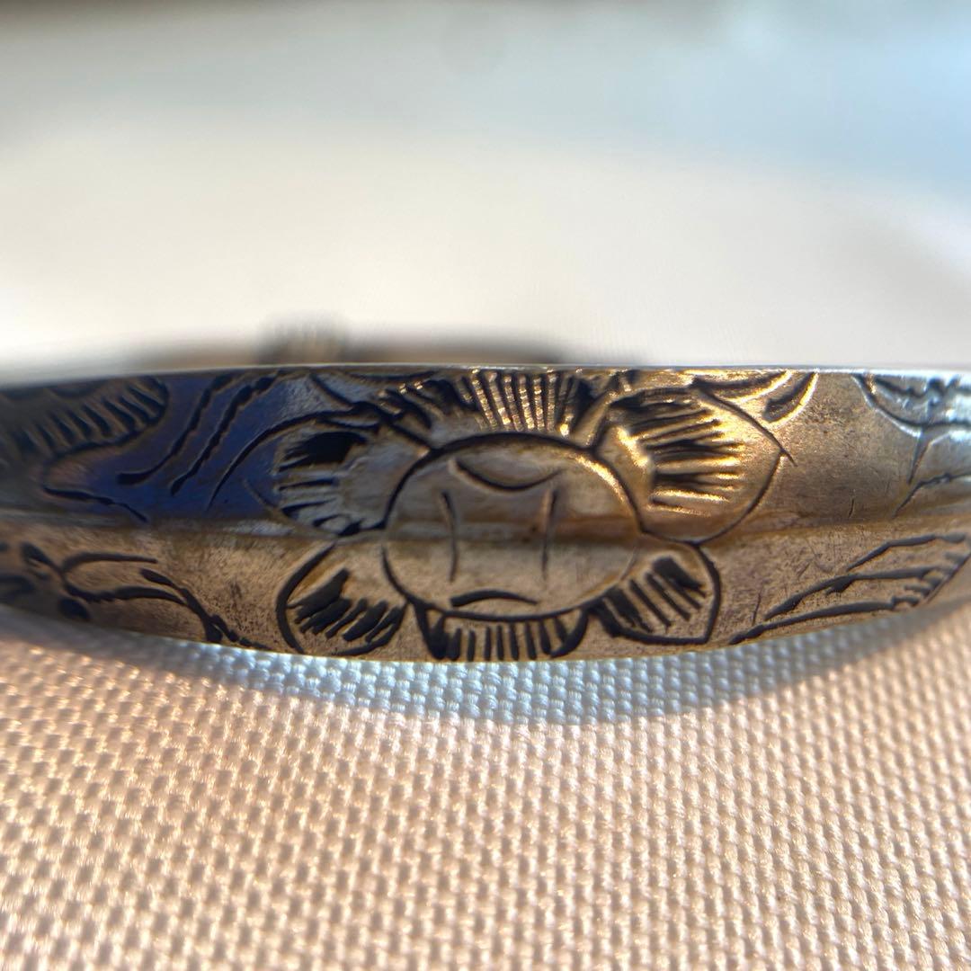 Old tribal silver 純銀 花鳥カービングバングル苗族 伝統工芸品