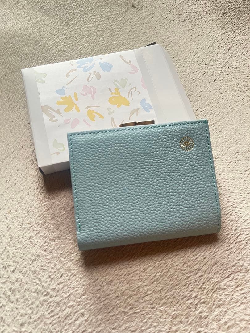 皇居 限定 水色 がま口 二つ折り 財布 東御苑 本丸 売店 本革 ペール