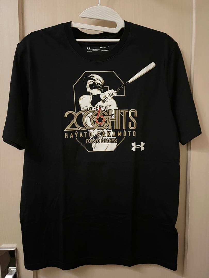 ジャイアンツ。優勝記念Tシャツ、坂本勇人2000安打記念Tシャツ 3XL グッズ