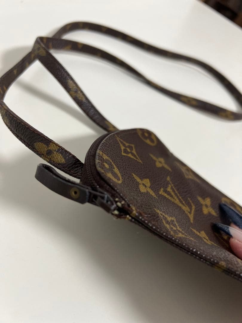 美品　ルイヴィトン　ポシェット　セクレ　ショルダー　モノグラム