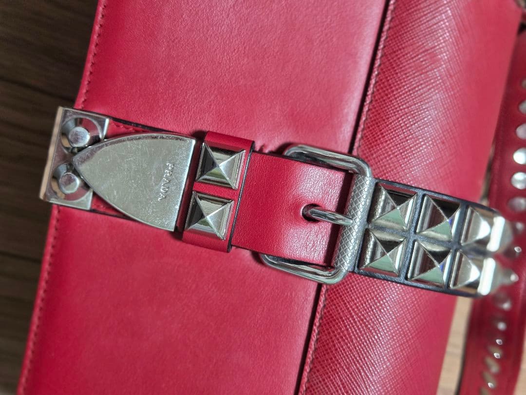 PRADA★エレクトラスタッズレザーショルダーバッグ赤