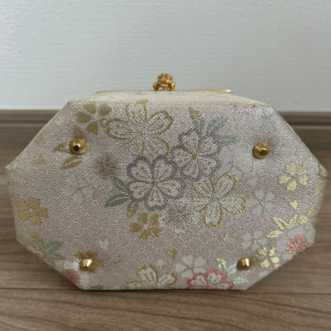 新品未使用品　【紗織】　八角形 和装用バッグ　桜柄　タグ付き