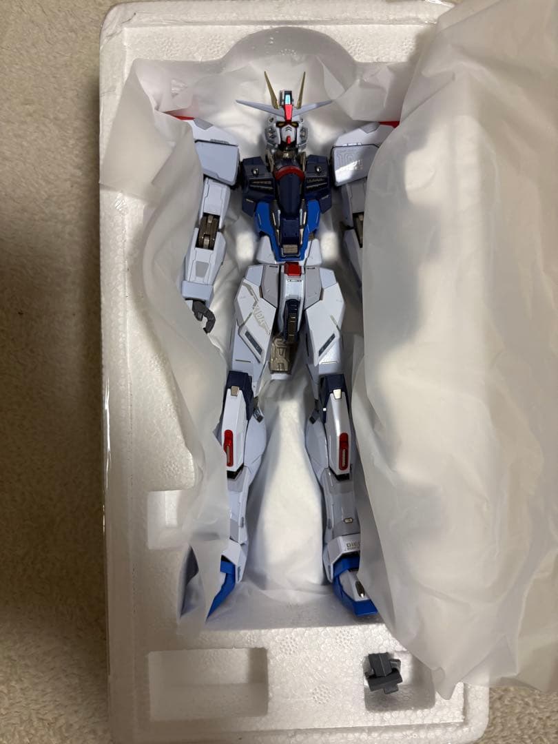 メタルビルド　フリーダムガンダムCONCEPT2 SPARKLEVer.