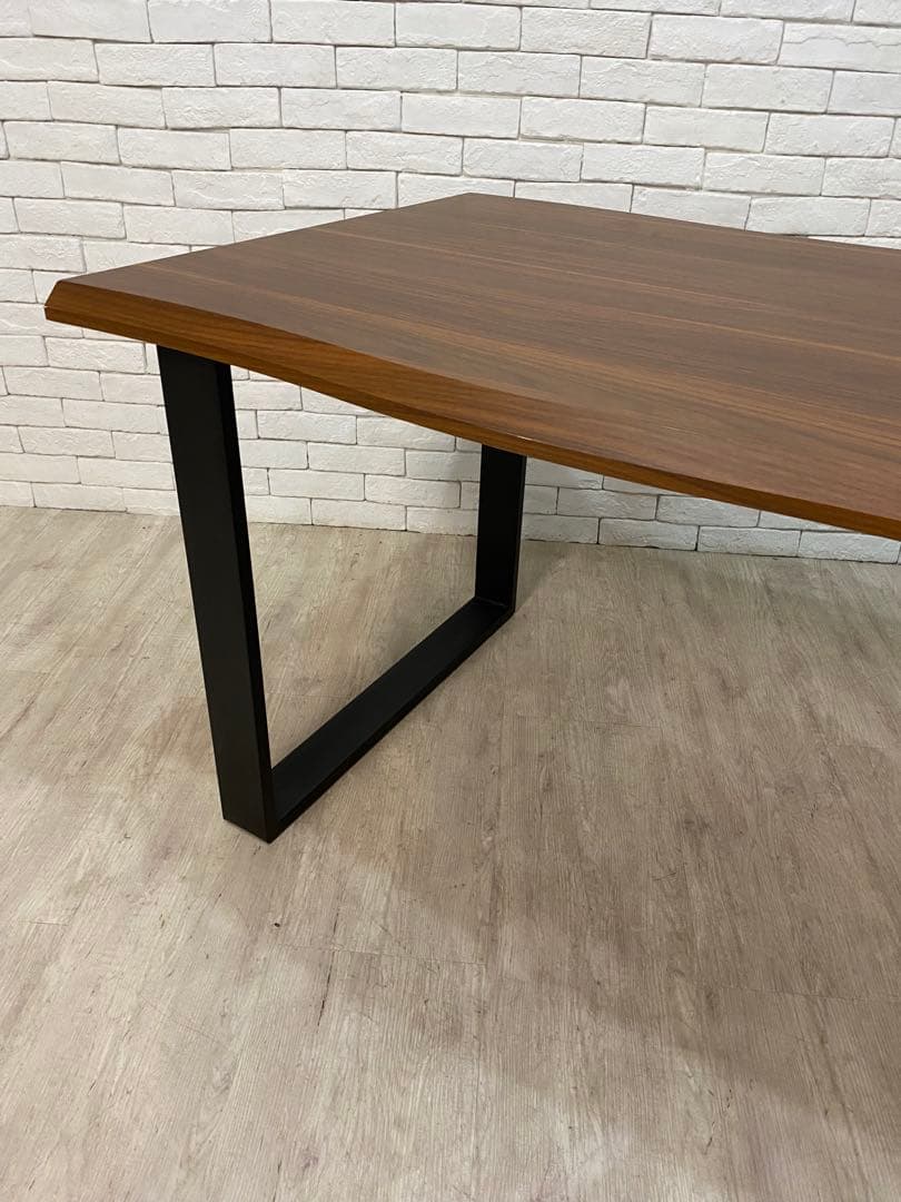 【東京都23区内は送料無料】140cm ダイニングテーブル　リビング　デスク　机