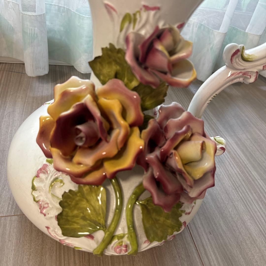 Demain ドマン イタリア製アンティーク花瓶 陶器製 バラ装飾