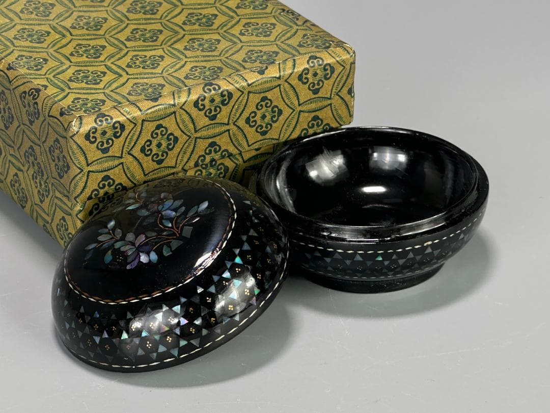 中国螺鈿香合　蓋物　香道具