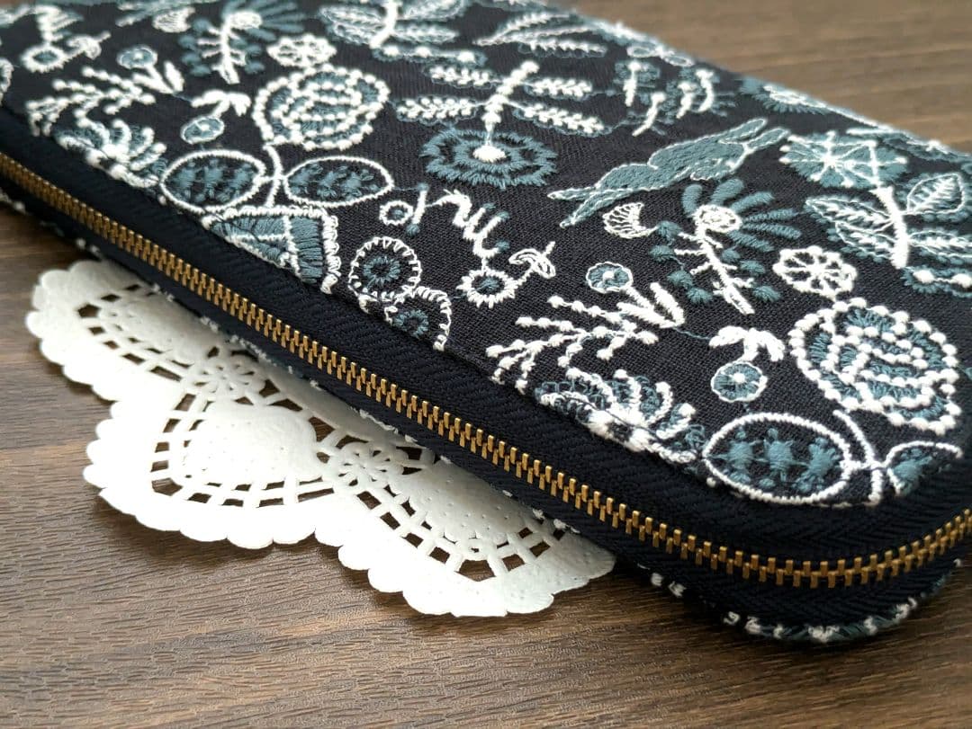 ミナペルホネン celebrate 長財布 ハンドメイド セレブレイト