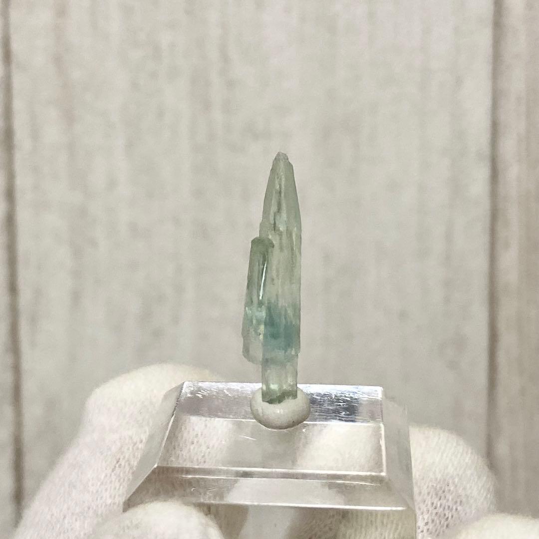 アクアマリン コークボトル ベリル 鉱物標本 原石 天然石 ストーン 緑柱石