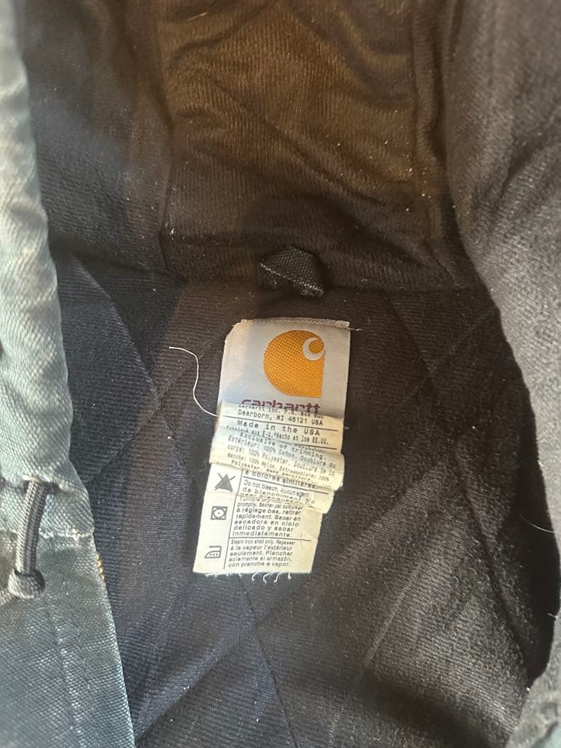 マ*ん様 Carhartt アクティブジャケット