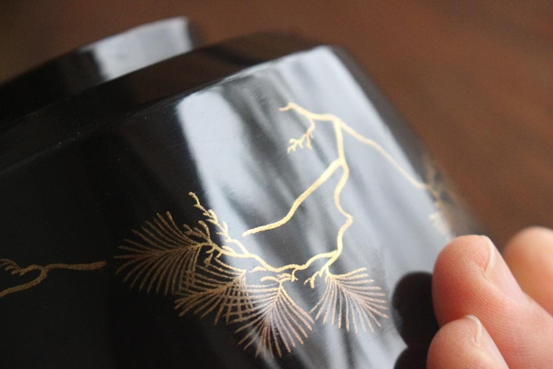 傷有！時代黒漆に優美な鶴松蒔絵の映えるお椀2点（検輪島塗蒔絵椀雑煮