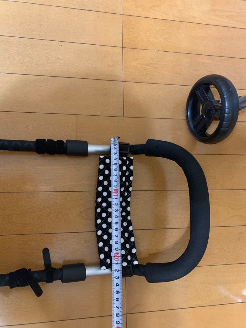 中型犬 4輪 犬用 車いす 歩行器 黒と白の水玉 手押し棒