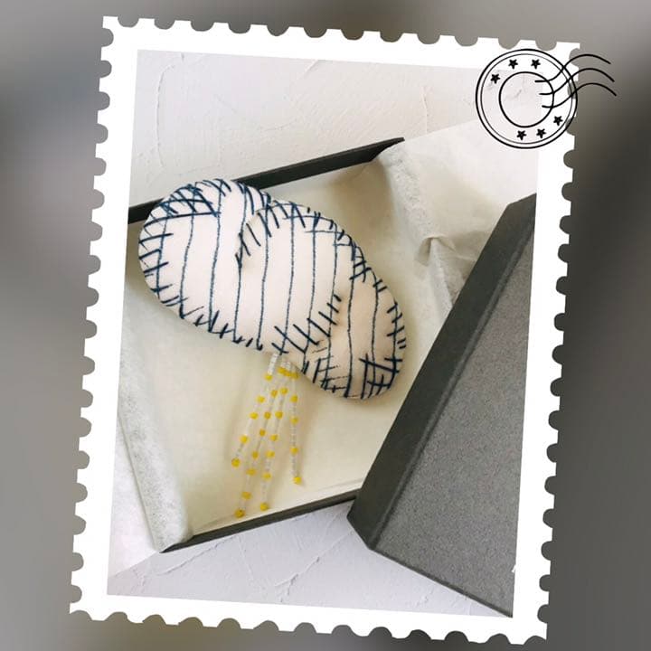 ミナペルホネンafter rain ブローチ