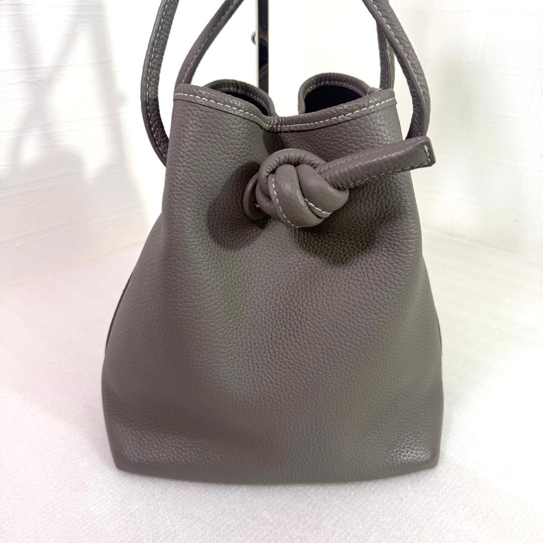 美品　ヴァジック ショルダーバッグ　ボンド グレー　レザー　ハンドバッグ