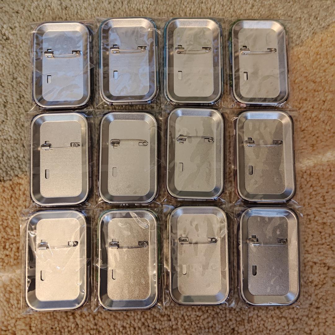 進撃の巨人　まるかくカンバッジ　全種セット