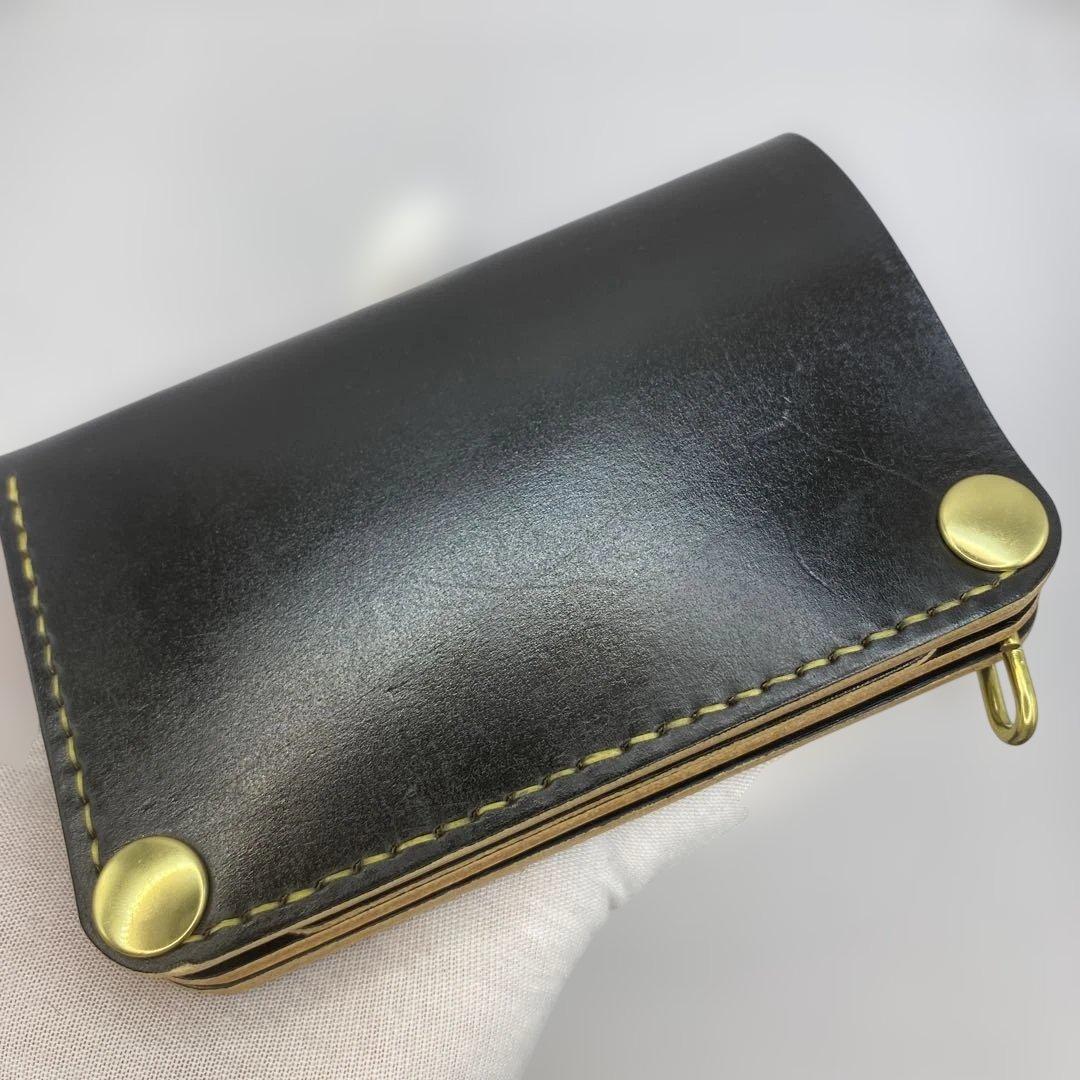 お札折らずに収納できる無骨な手染めミドルトラッカーウォレット BTW