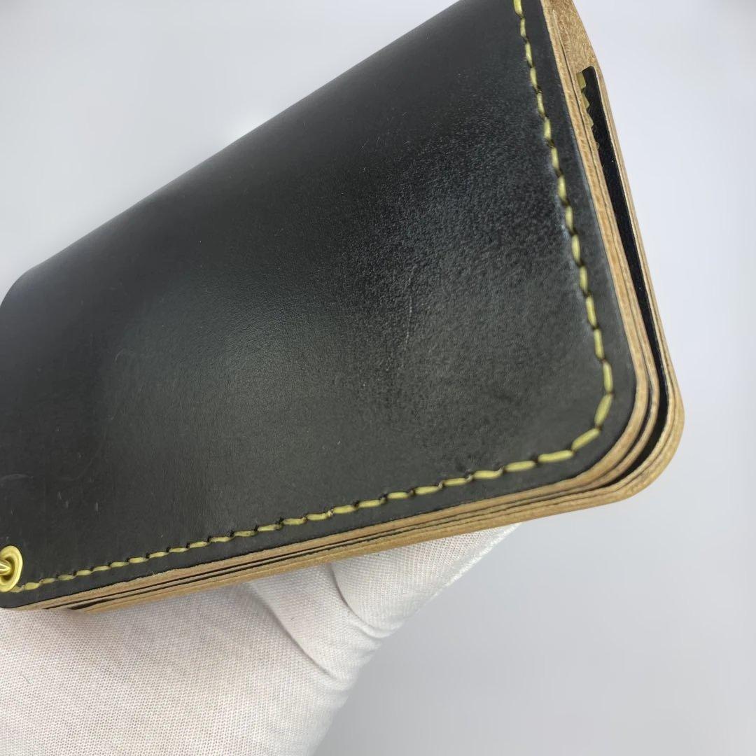 お札折らずに収納できる無骨な手染めミドルトラッカーウォレット BTW