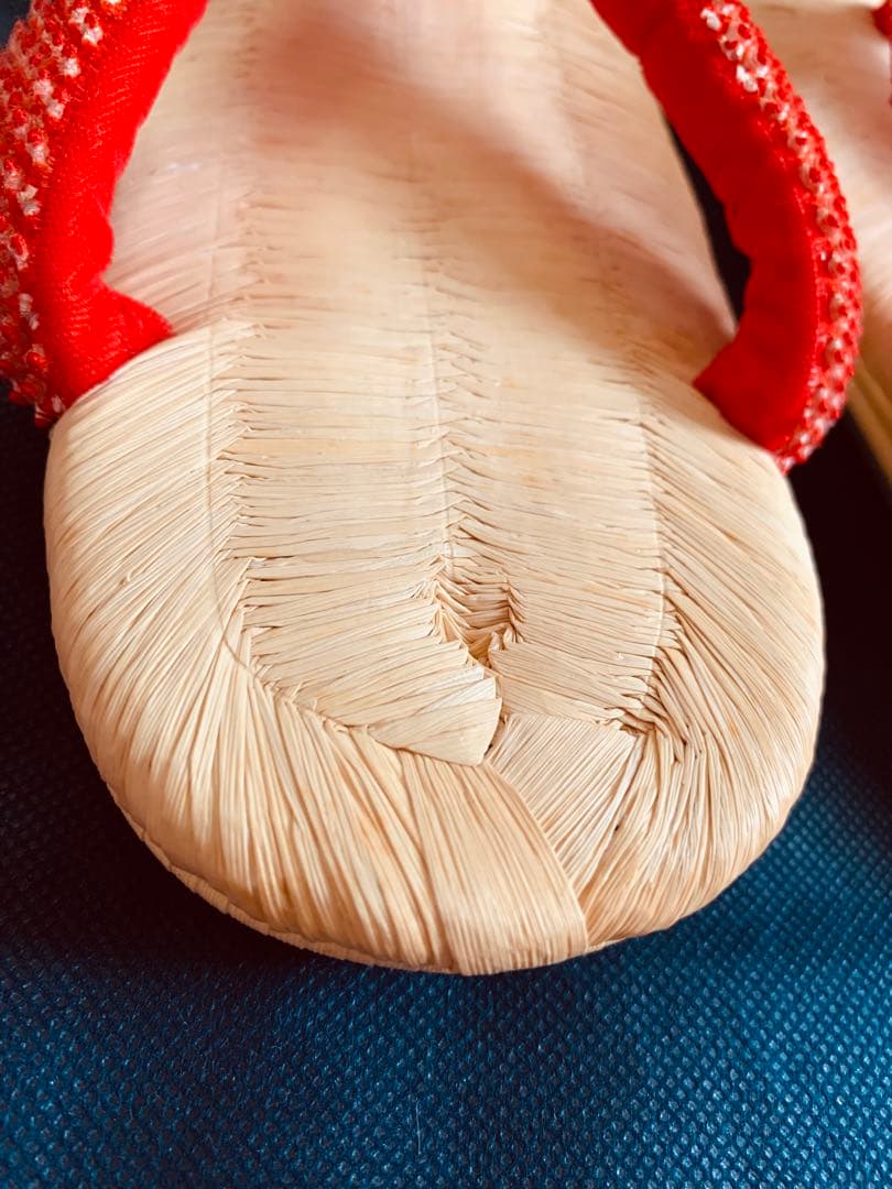 老舗伊と忠　本畳表草履　女の子　フォーマル　正絹絞りにベルベットの鼻緒　七五三