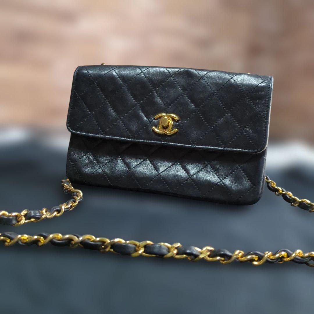 CHANELマトラッセ ブラックショルダーバッグ