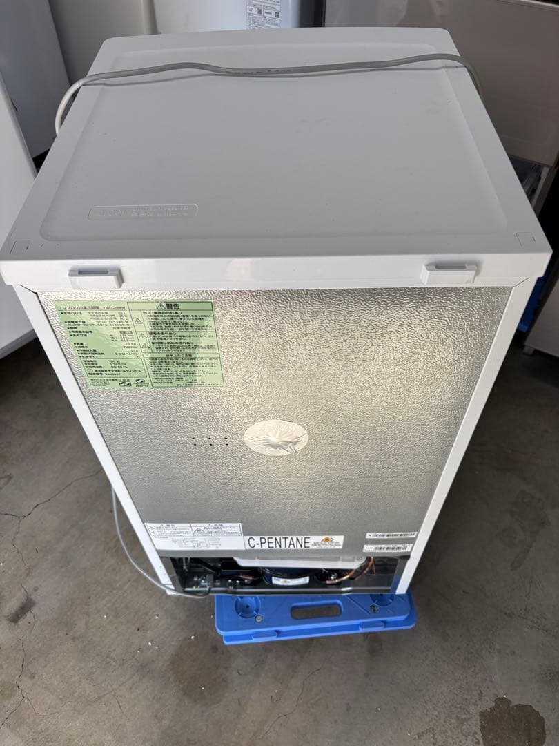 美品 ヤマダ 2ドア冷蔵庫 REFAGE YRZ-C09MW 2025年製