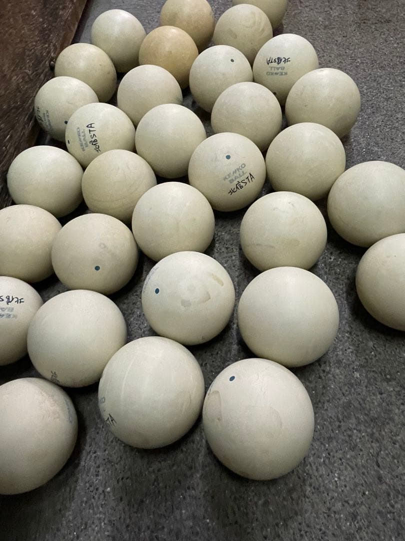 ソフトテニスボール 70個 楽天市場】ソフトテニス ボール アカエム 赤エム アカM ソフトテニス