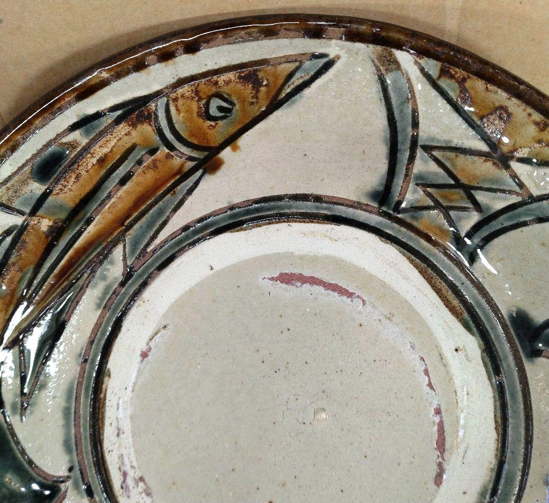 【本物保証】金城次郎 魚紋鉢(魚,井桁文）共箱 栞 人間国宝 壷屋焼 w22㎝