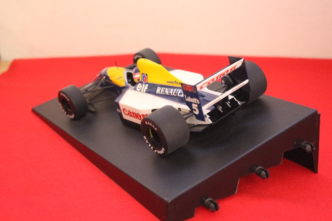 ミニカー 1/18・1992年 F1 ウイリアムズ・ルノー FW14B