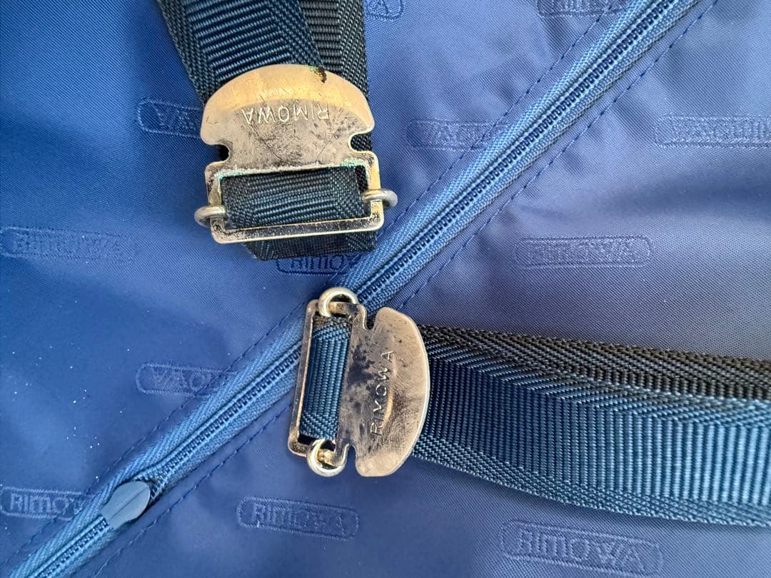 リモワ トパーズ 104L 4輪 青ロゴ アルミキャリーケース廃盤