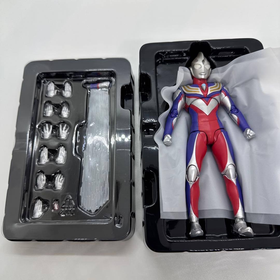 S.H.Figuarts 真骨彫製法 ウルトラマンティガ　初回特典付