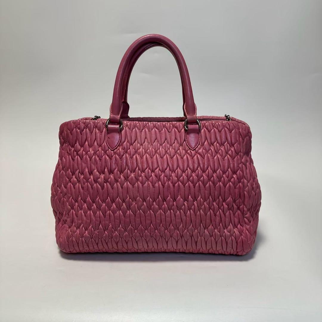 o10【美品】保存袋付　ミュウミュウ　ナッパクリスタル　マテラッセハンドバッグ.