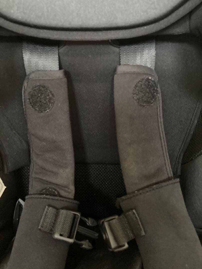 Apricaアップリカ フラディアグロウISOFIX チャイルドシート ブラック