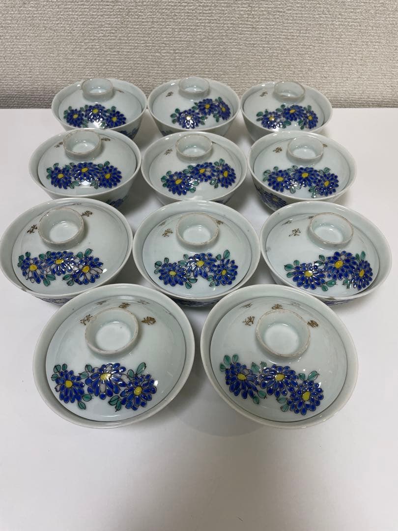 【現状品】白磁 茶碗 蓋付き椀 秋庭菊花香 花柄 レトロ アンティーク 11客 菊割の食器の通販|食器のセール・購入なら陶磁庵