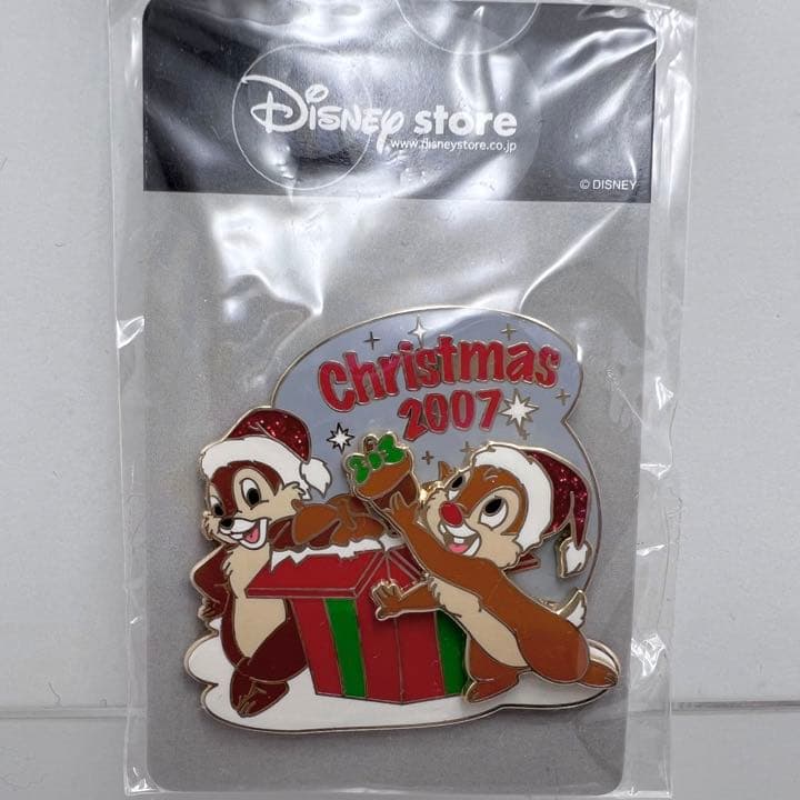 ディズニー ピンバッジ チップ デール クリスマス 2007 ディズニーストア ディズニーストア チップ デール クラリス ピンバッジ バレンタイン