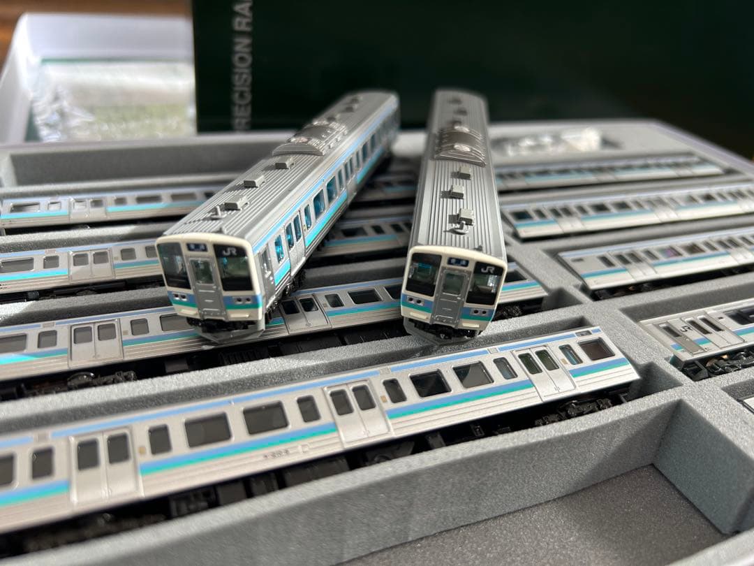 KATO 211系0/3000番台(長野色)・E127系100番台11両セット