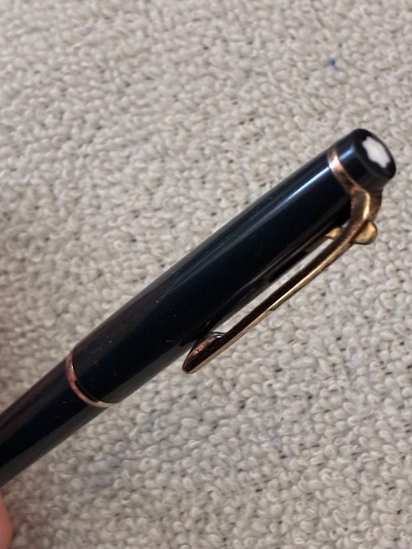 R*a様 ◾️モンブラン◾️ハンマートリガー式ボールペン◾️ダークグレー/金色◾