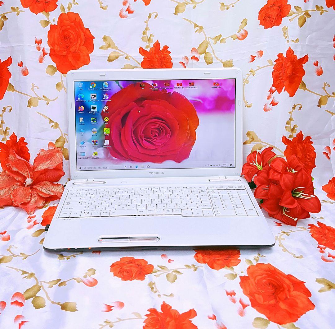 新型Win11/SSD256GB/Core-i5搭載/ホワイト/DVD焼きソフト